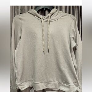 Vuori halo essential hoodie